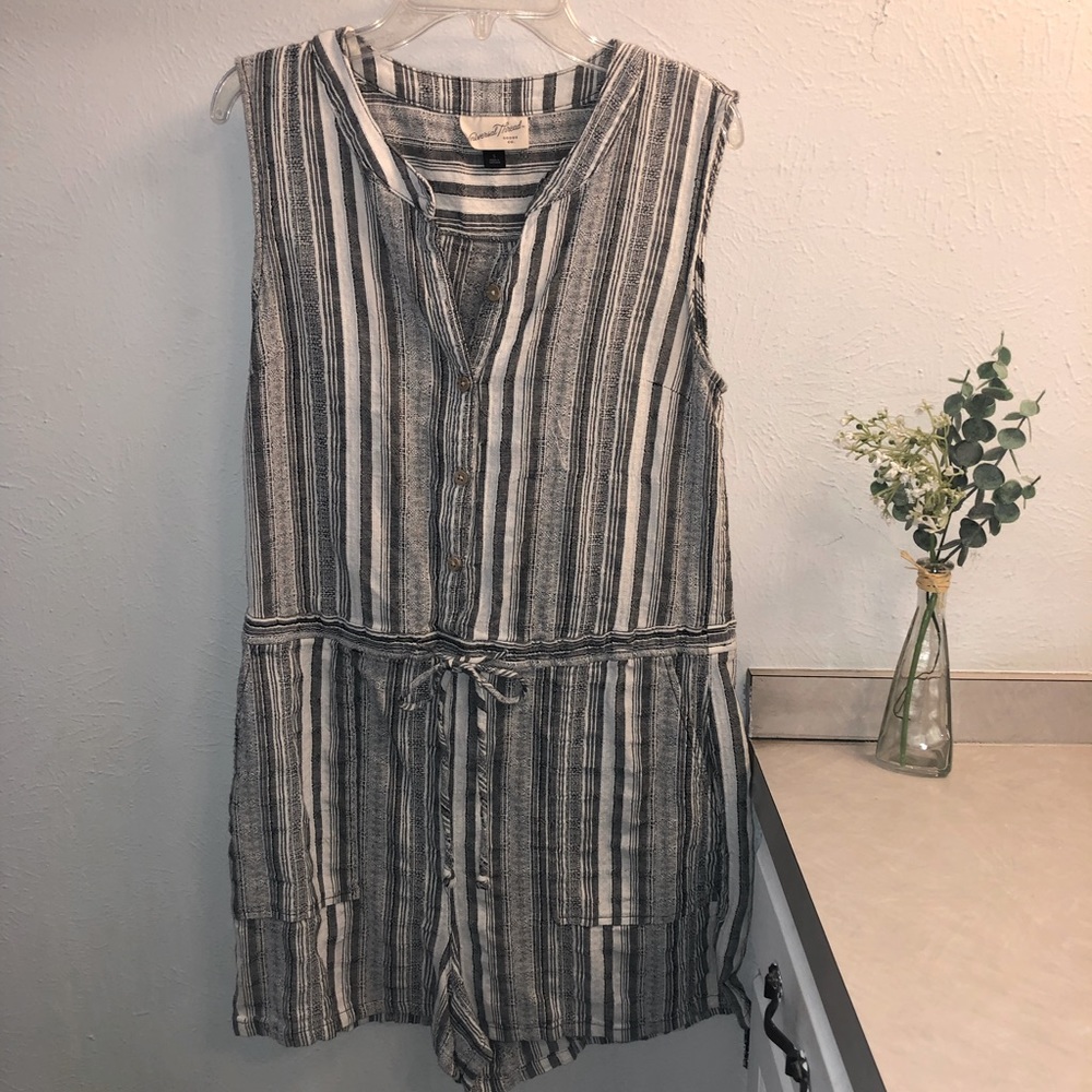 Universal Thread striped romper